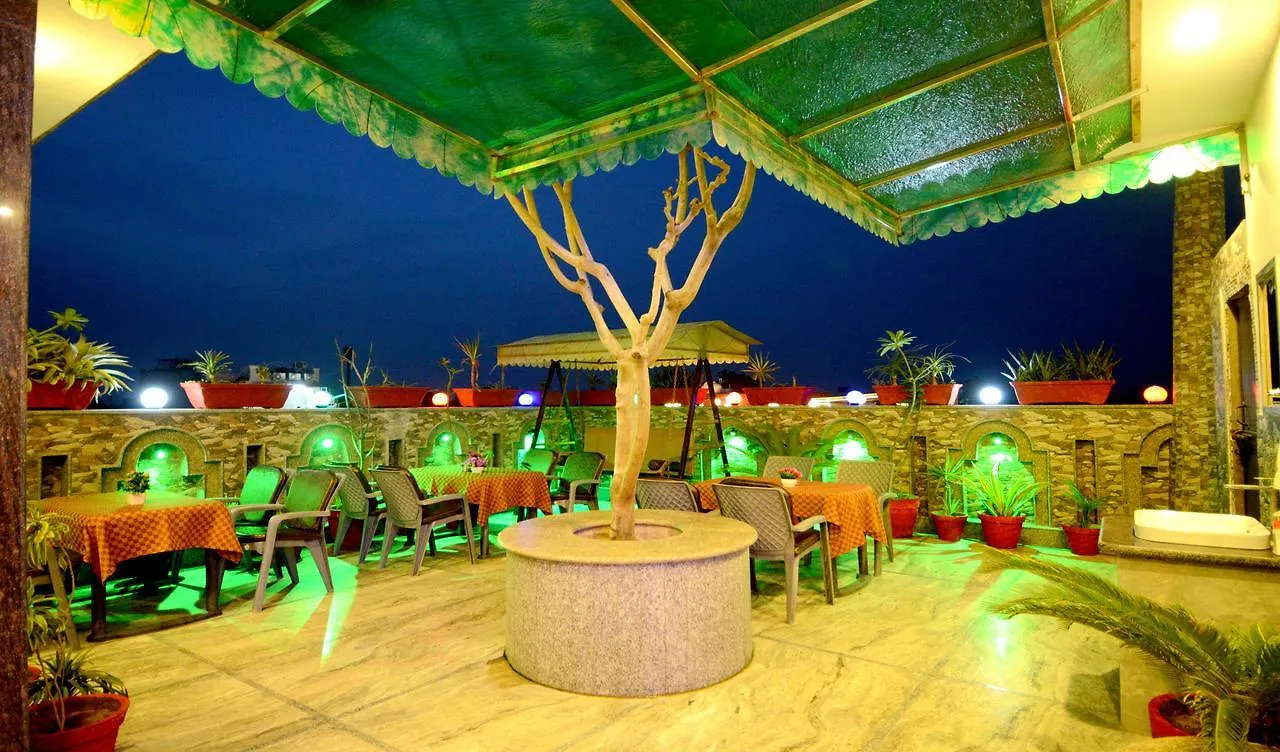 Aman Homestay, A Boutique Hotel Agra  Habitación en casa particular